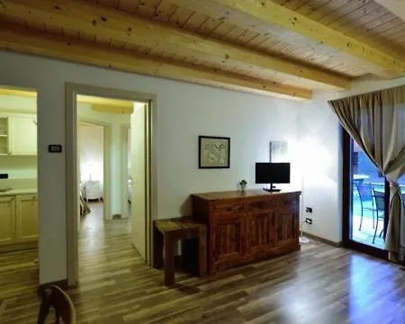 アパートホテル Borgo Fantino - Residenze E Alloggi リモーネ・ピエモンテ
